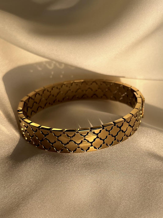 Radiant Cane Bracelet