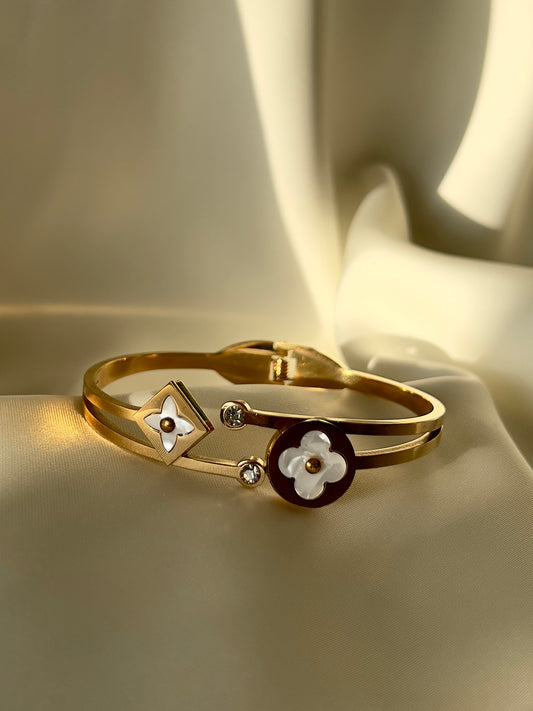 Timeless Floral Bracelet