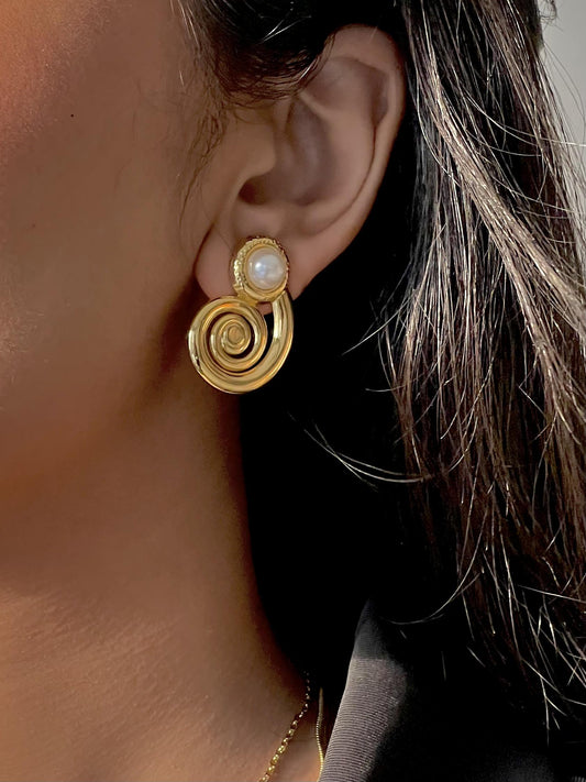 Snail Pearl Stud Earrings