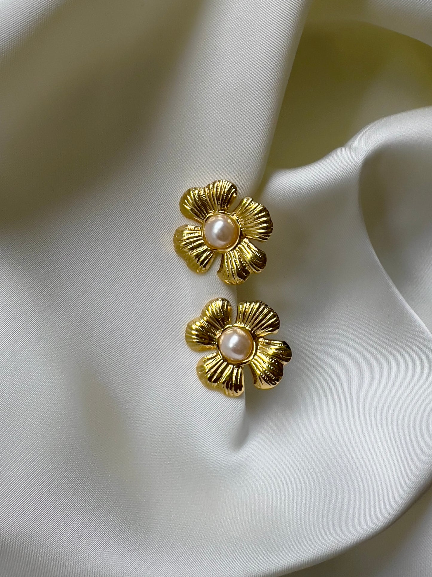 Blossom Pearl Studs