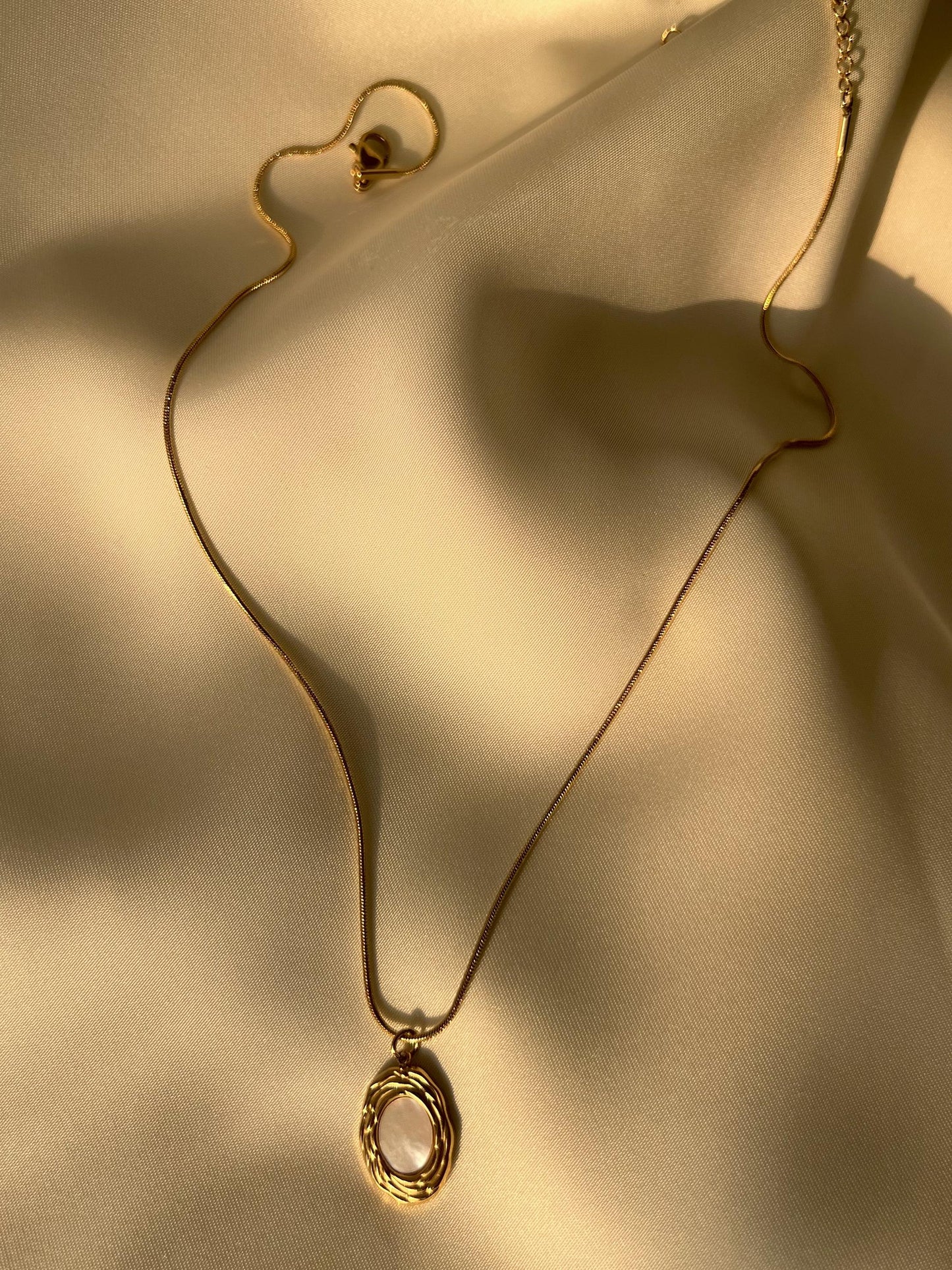 Classic Gold Round Pendant