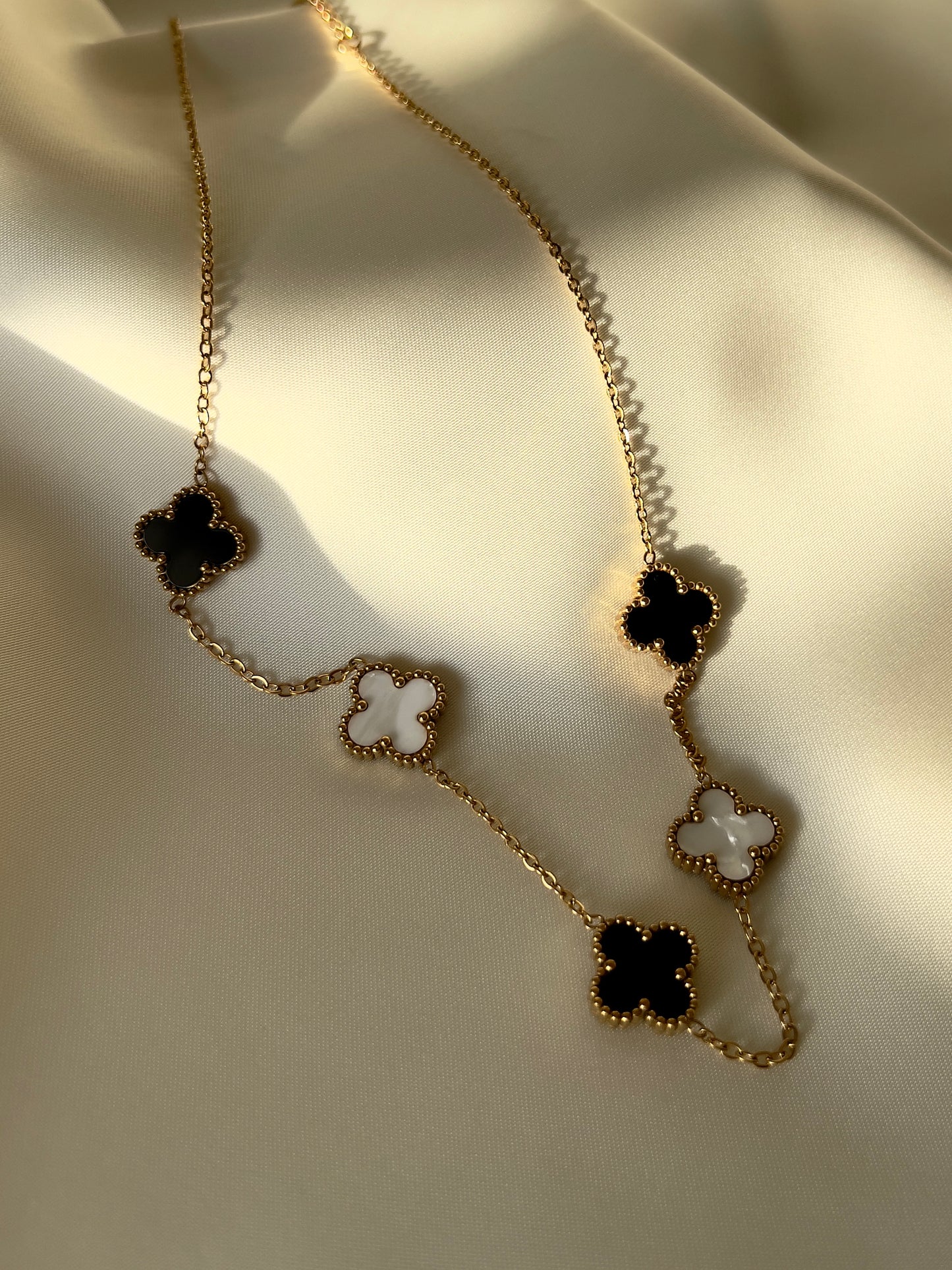 Clover Pendant Necklace