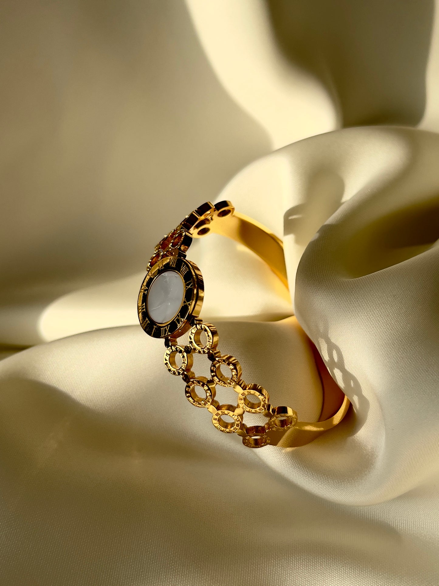 Mother Of Pearl Roman Numerals Bracelet