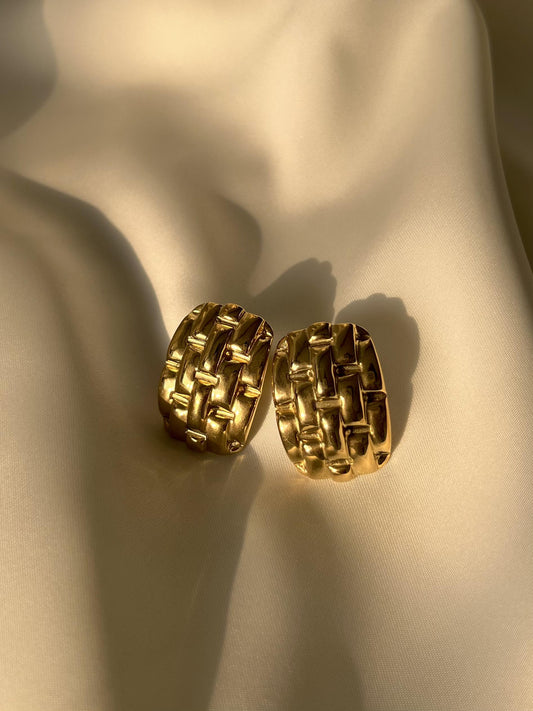 Gilded Grid Stud