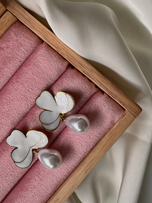 Flower Teardrop Pearl Earrings