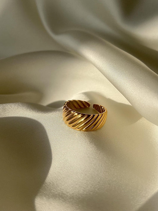 Gilded Leaf
